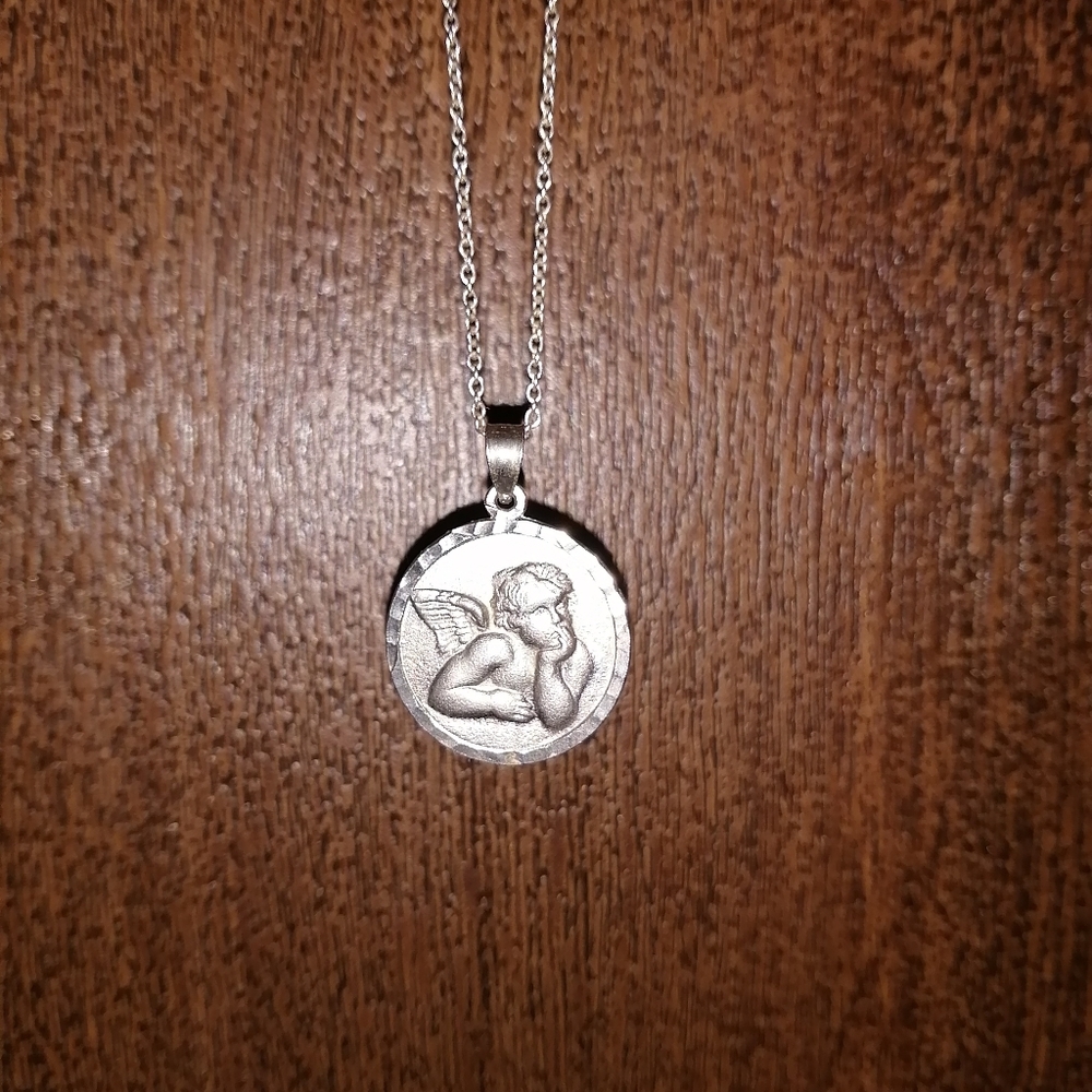Necklace - Picture 1 of 2